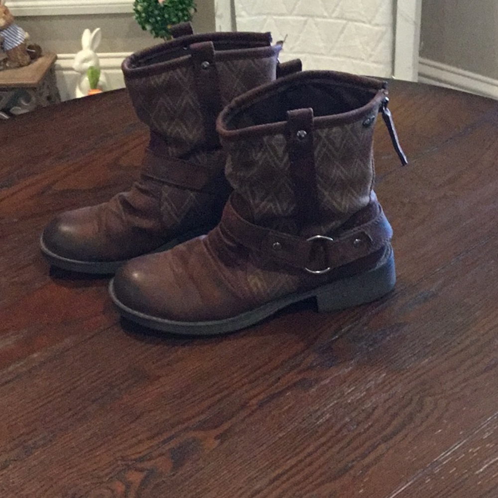 ROXY BOOTS